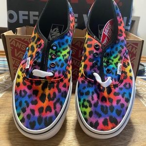Vans rainbow spot leopard M(6) W(7.5)